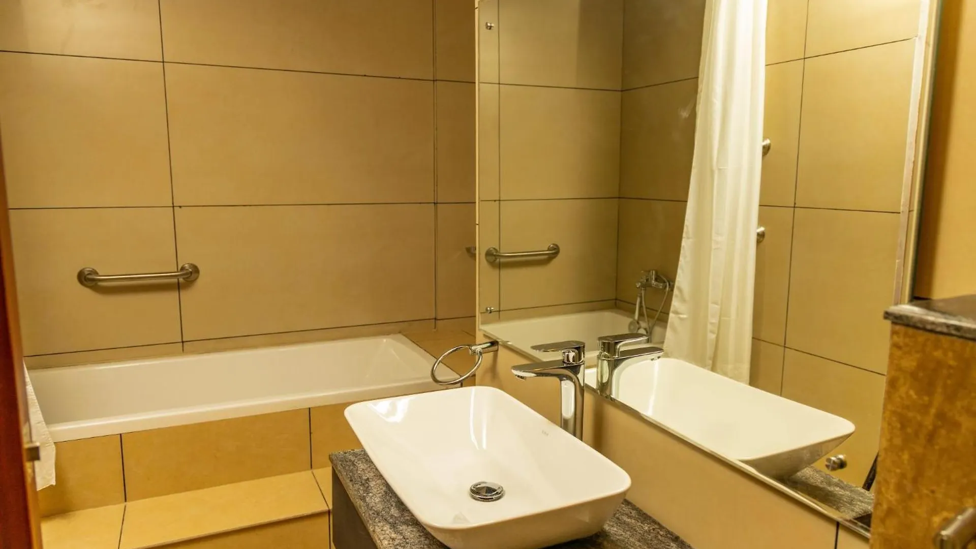 Hotel Harisree Kollam